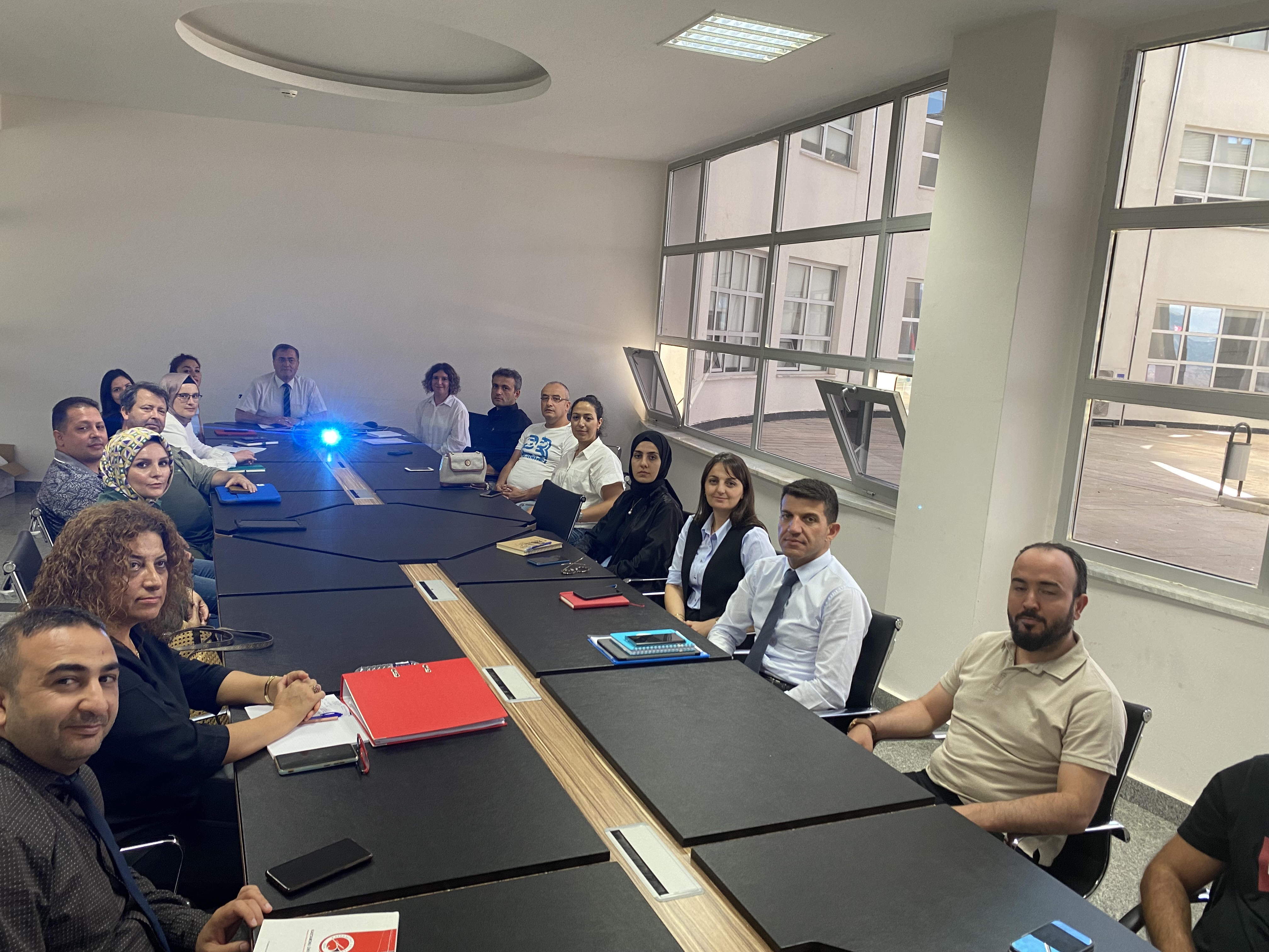 Üniversitemiz Eğitim ve Öğretim Alt Komisyonu Genel Değerlendirme Toplantısını Gerçekleştirdi